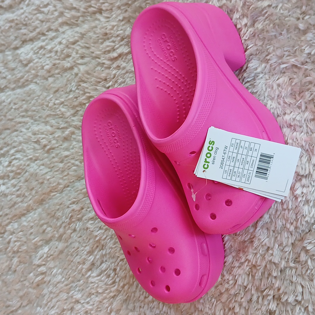 Crocs
